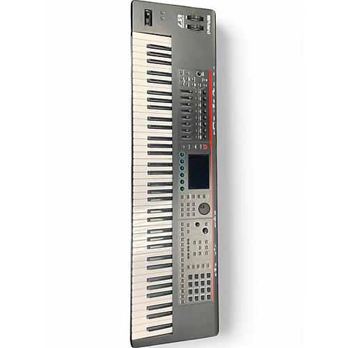 Used Roland Fantom 07 Keyboard Workstation