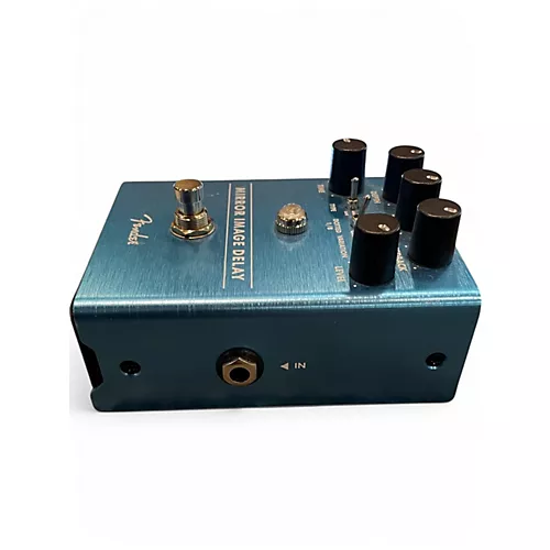 Used Fender mirror image delay Effect Pedal