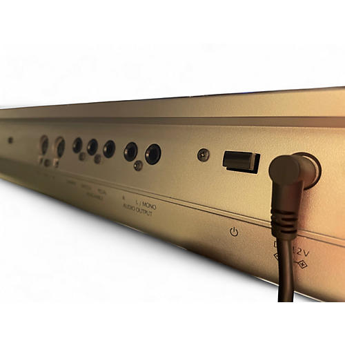 Used KORG Krome 73 Key Keyboard Workstation