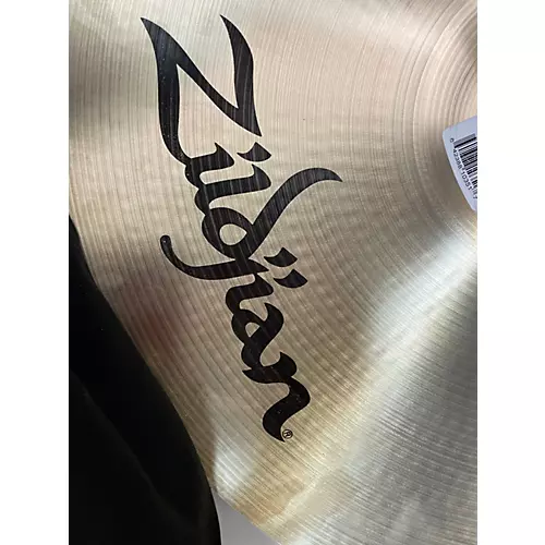Used Zildjian 17in A CUSTOM MEDIUM THIN CRASH Cymbal 37