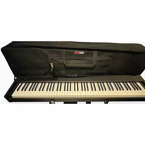 Used KORG D1 Digital Piano