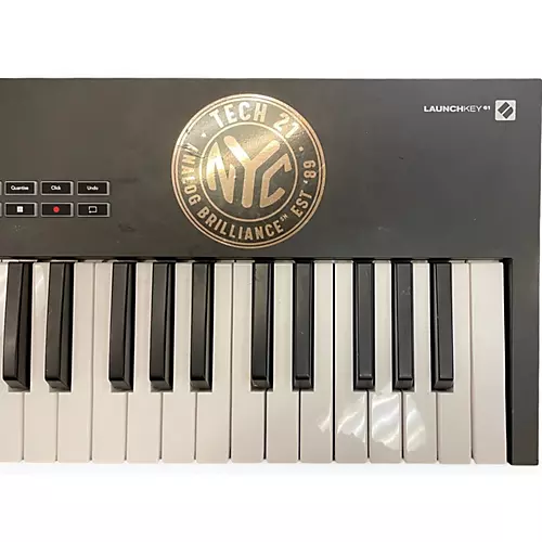 Used Novation launchkey61 MIDI Interface