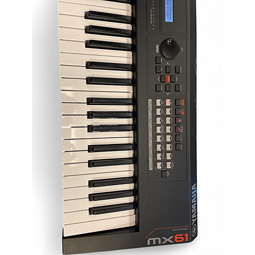 Used Yamaha MX61 61 Key Keyboard Workstation