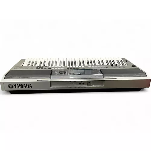 Used Yamaha psrE443 Portable Keyboard