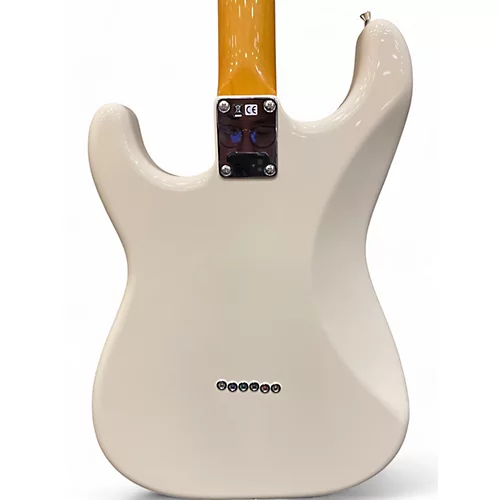 Used Fender ST 12 Vintage White Solid Body Electric Guitar Vintage White