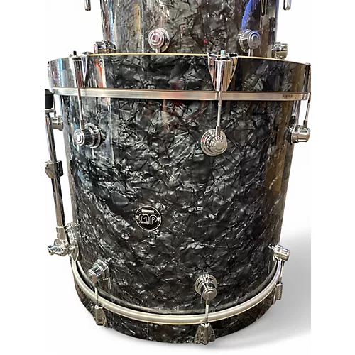 Used DW 4 Piece Performance Series BLACK DIAMOND Drum Kit BLACK DIAMOND