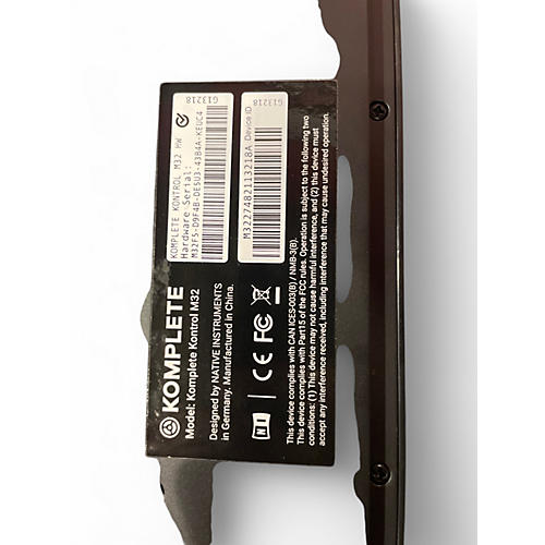 Used Native Instruments Komplete Kontrol M32 MIDI Controller