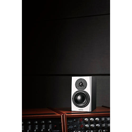 Dynaudio Acoustics LYD 7 7