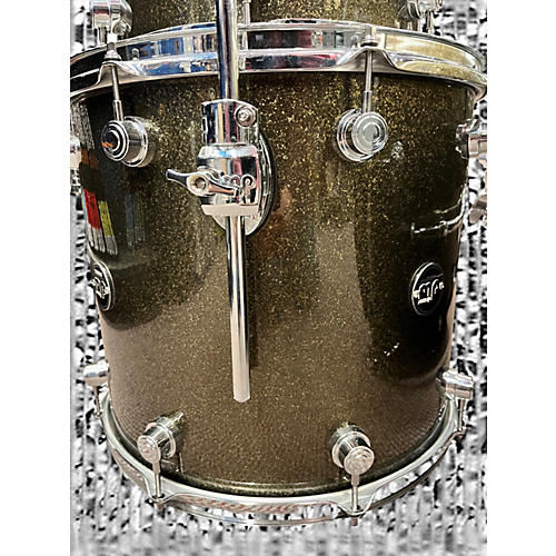 Used DW 3 Piece Performance Series Pewter Sparkle Drum Kit Pewter Sparkle