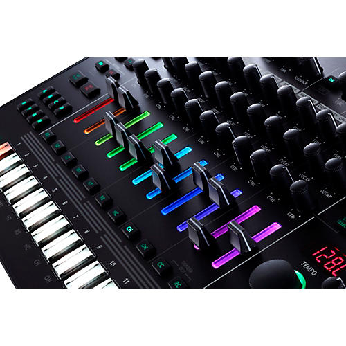 Roland TR-8S AIRA Rhythm Performer With Sample Playback
