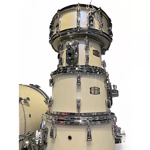 Used Yamaha 5 Piece Absolute Hybrid Maple Alpine White Drum Kit Alpine White