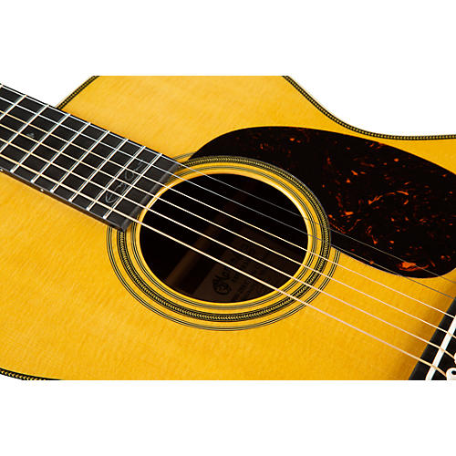 Martin 000-28EC Eric Clapton Signature Auditorium Acoustic Guitar Natural