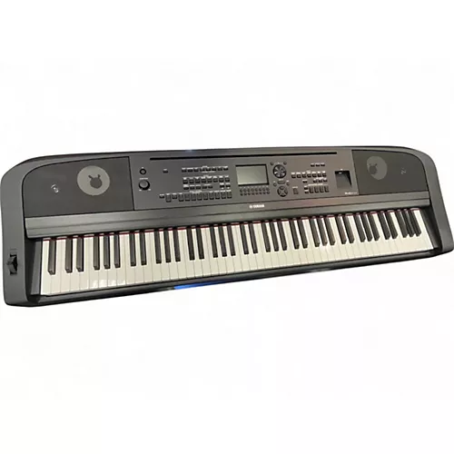 Used Yamaha DGX670 Digital Piano