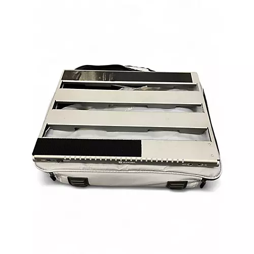 Used Vangoa Powered Pedal Board