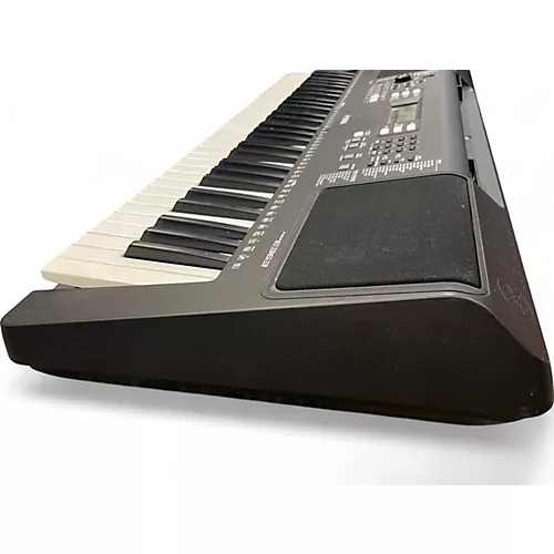Used Yamaha PSRE363 61 Key Portable Keyboard