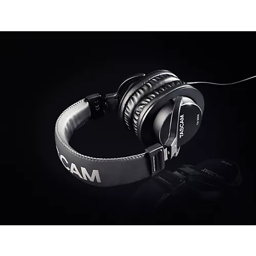 Marantz Turret Video Streaming System With TH-300X Headphones