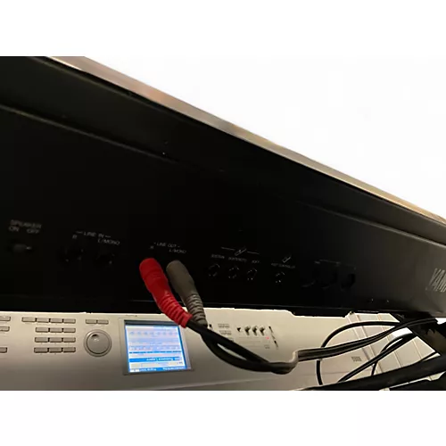 Used Yamaha CLAVINOVA P100 Stage Piano