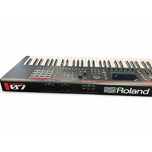 Used Roland Fantom 07 Keyboard Workstation