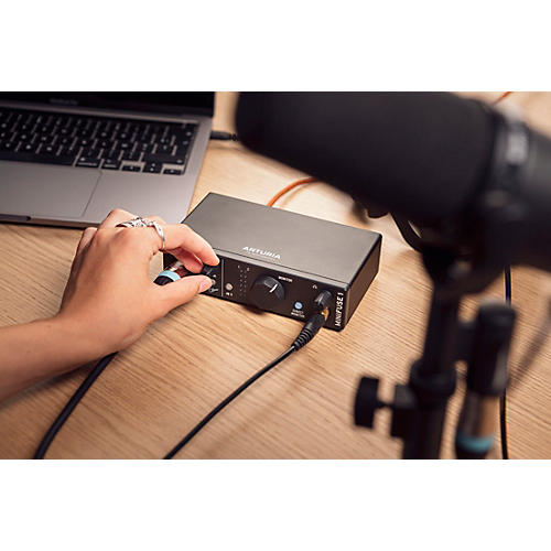 Arturia MiniFuse 1 USB Audio Interface, Black