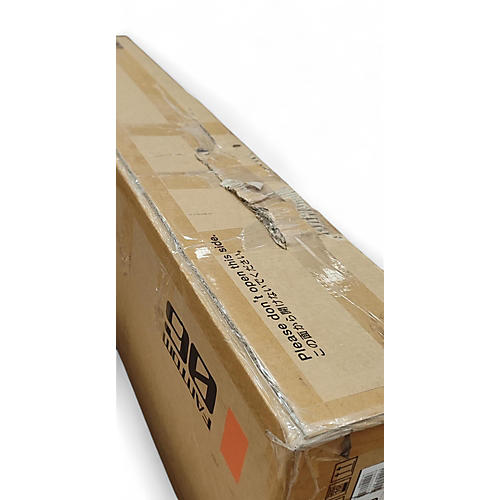 Used Roland Fantom 6 Keyboard Workstation