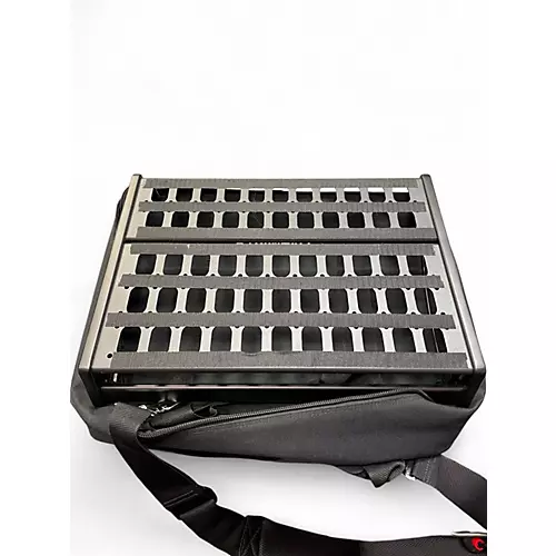 Used Livewire PB400 Pedal Board