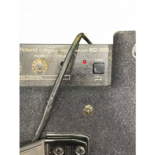 Used Roland KC-300 Keyboard Amp