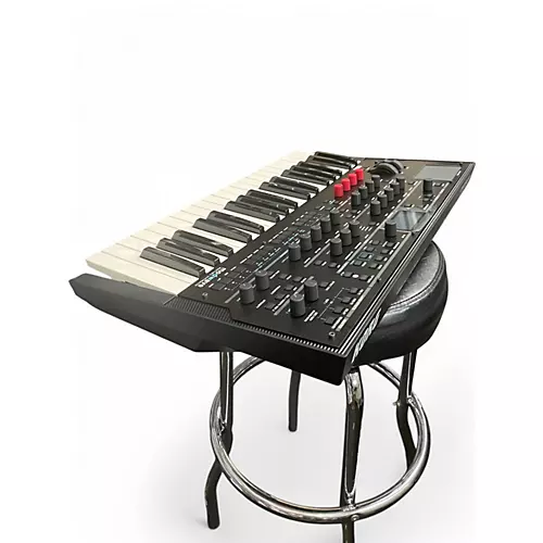 Used KORG modwave Synthesizer