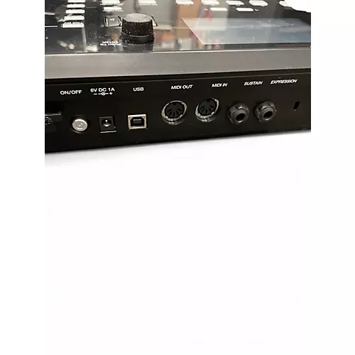 Used Akai ADVANCE 61