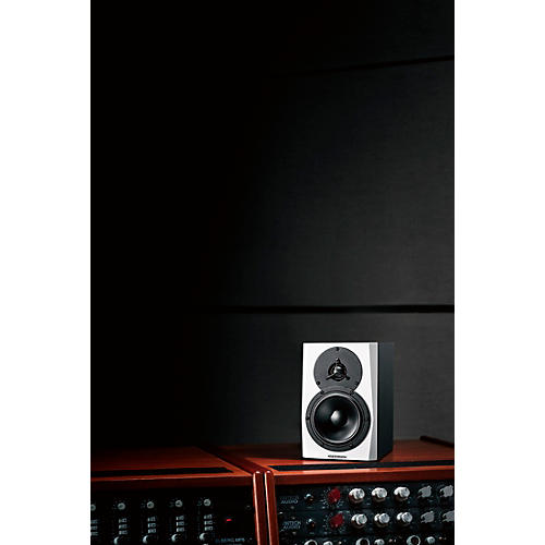Dynaudio Acoustics LYD 5 5