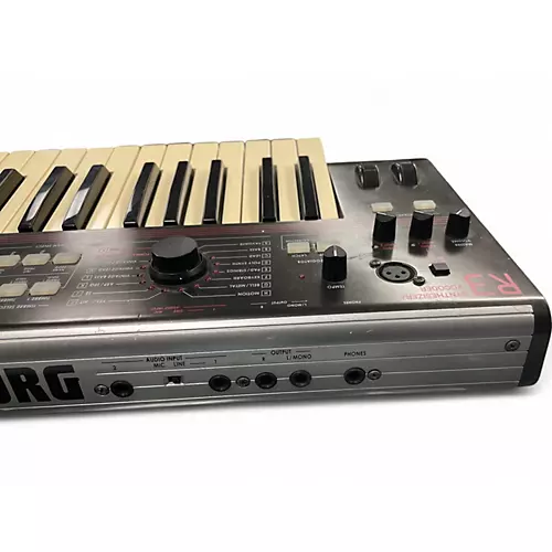 Used KORG R3 37 Key Synthesizer