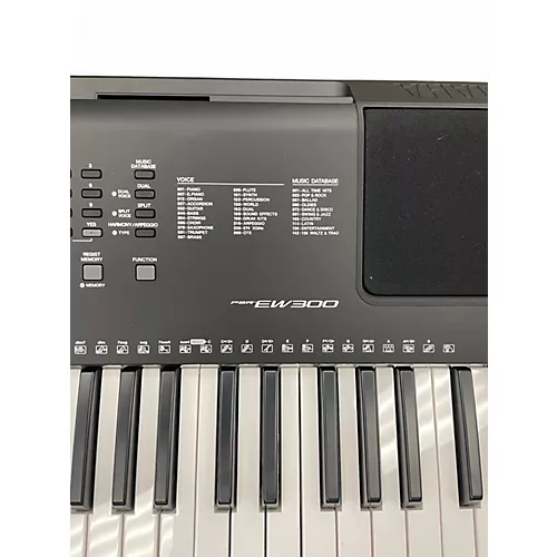 Used Yamaha PSREW300 76 Key Portable Keyboard