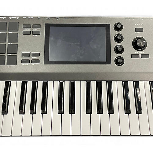 Used Akai Professional MPC Key 61 Keyboard Workstation