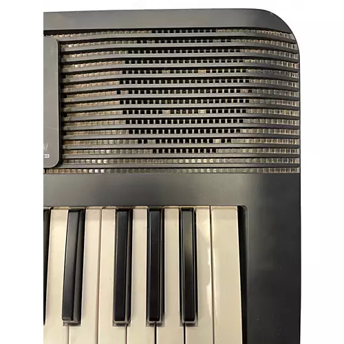 Used Yamaha PSRE273 Portable Keyboard