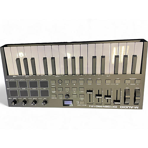 Used M-Audio oxygen pro mini MIDI Controller