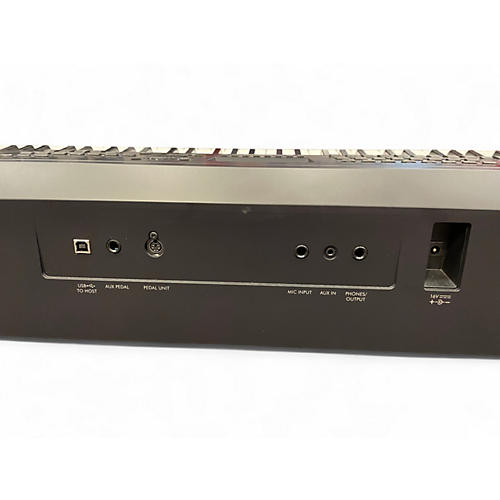 Used Yamaha DGX670 Keyboard Workstation