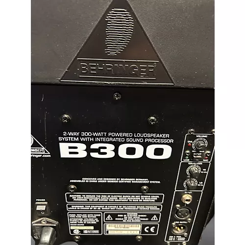 Used Behringer Ultrawave B300 Powered Speaker