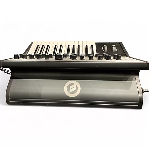 Used Moog Sub Phatty 25 Key Synthesizer
