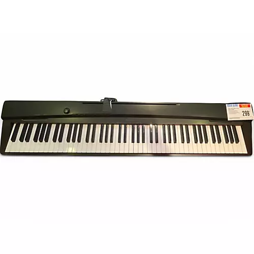 Used Casio PRIVIA PX-135 Digital Piano
