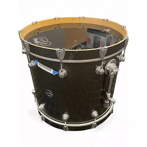 Used DW 5 Piece Performance Series Pewter Sparkel Drum Kit Pewter Sparkel