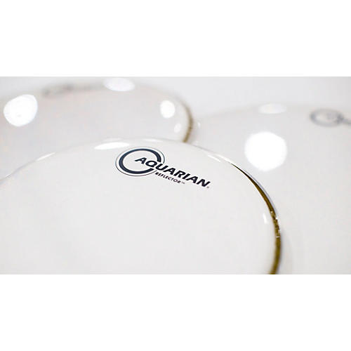 Aquarian Ice White Reflector Bass Drum Head 18 in.