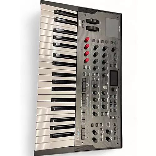 Used KORG Modwave Wavetable Synthesizer Synthesizer