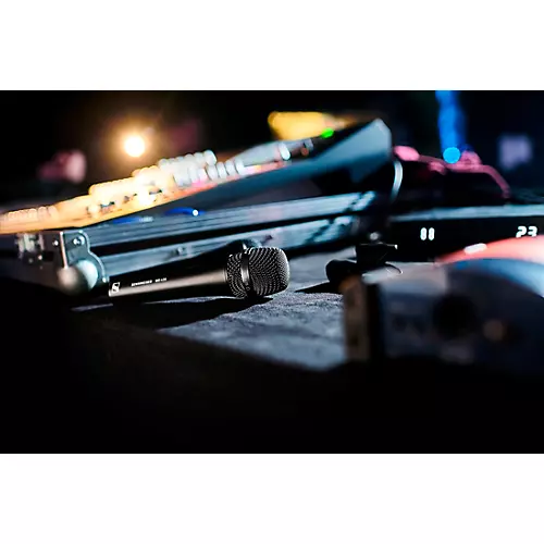 Sennheiser MD 435 Dynamic Vocal Microphone