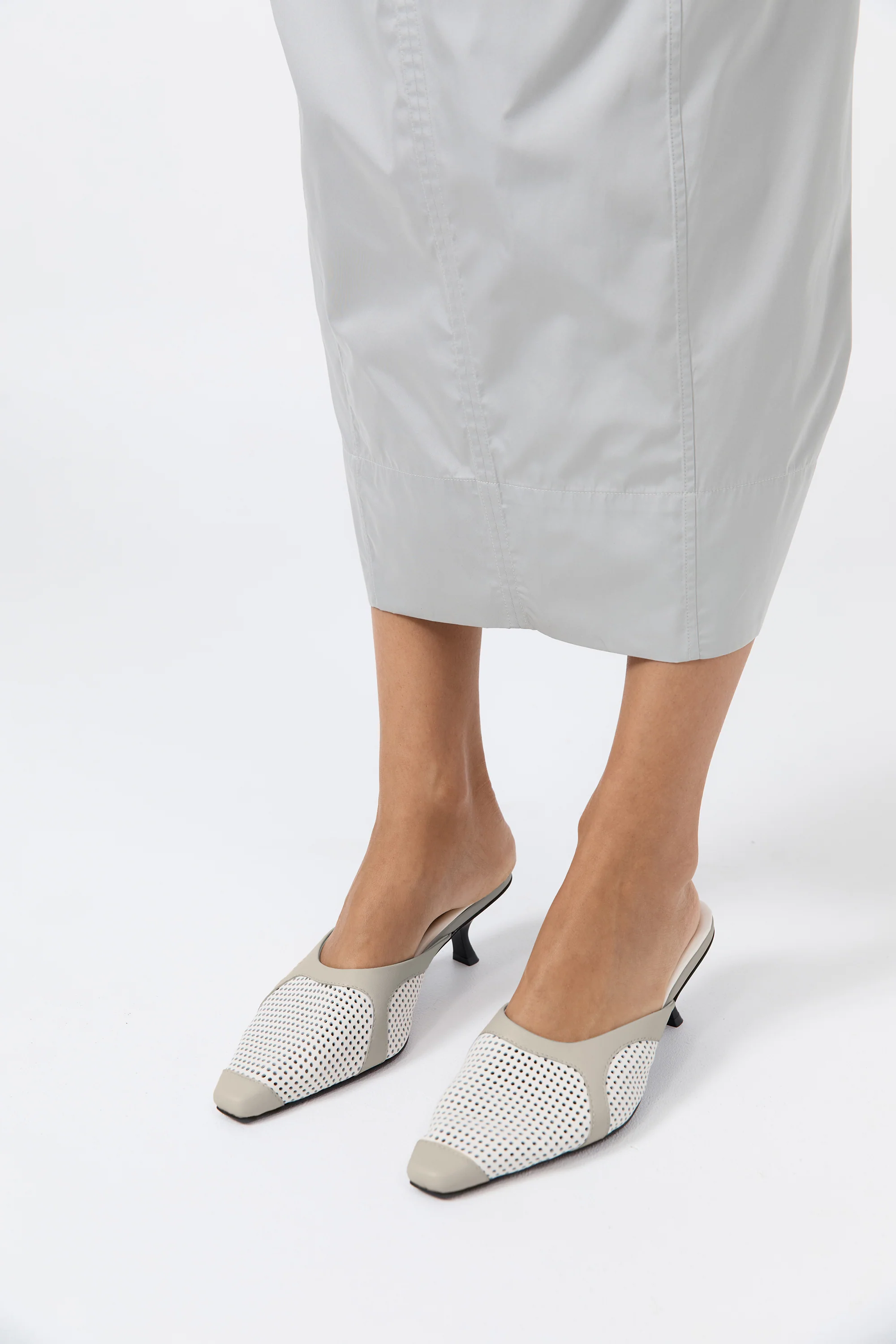 Perforated Heel - Off White