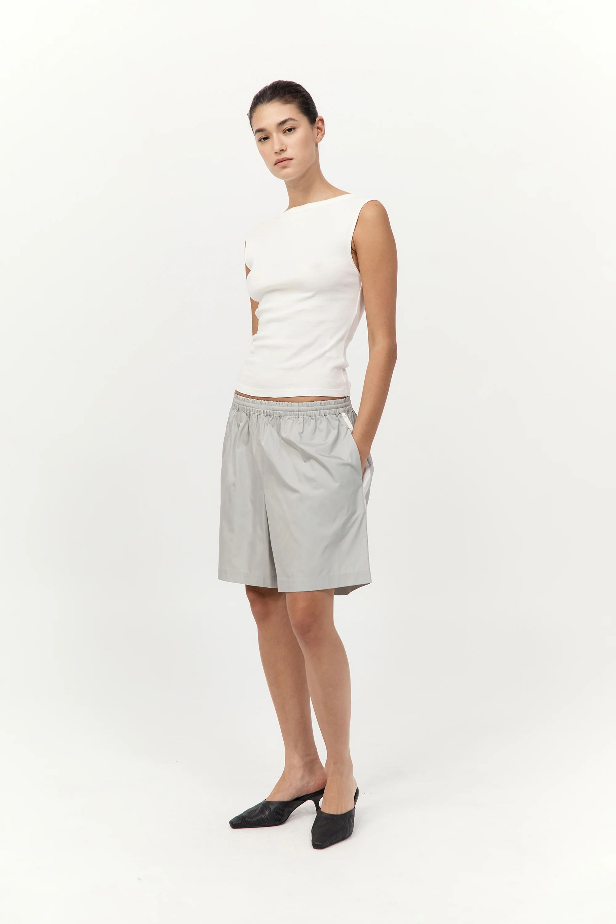Paper Taffeta Short - Silver / Off White