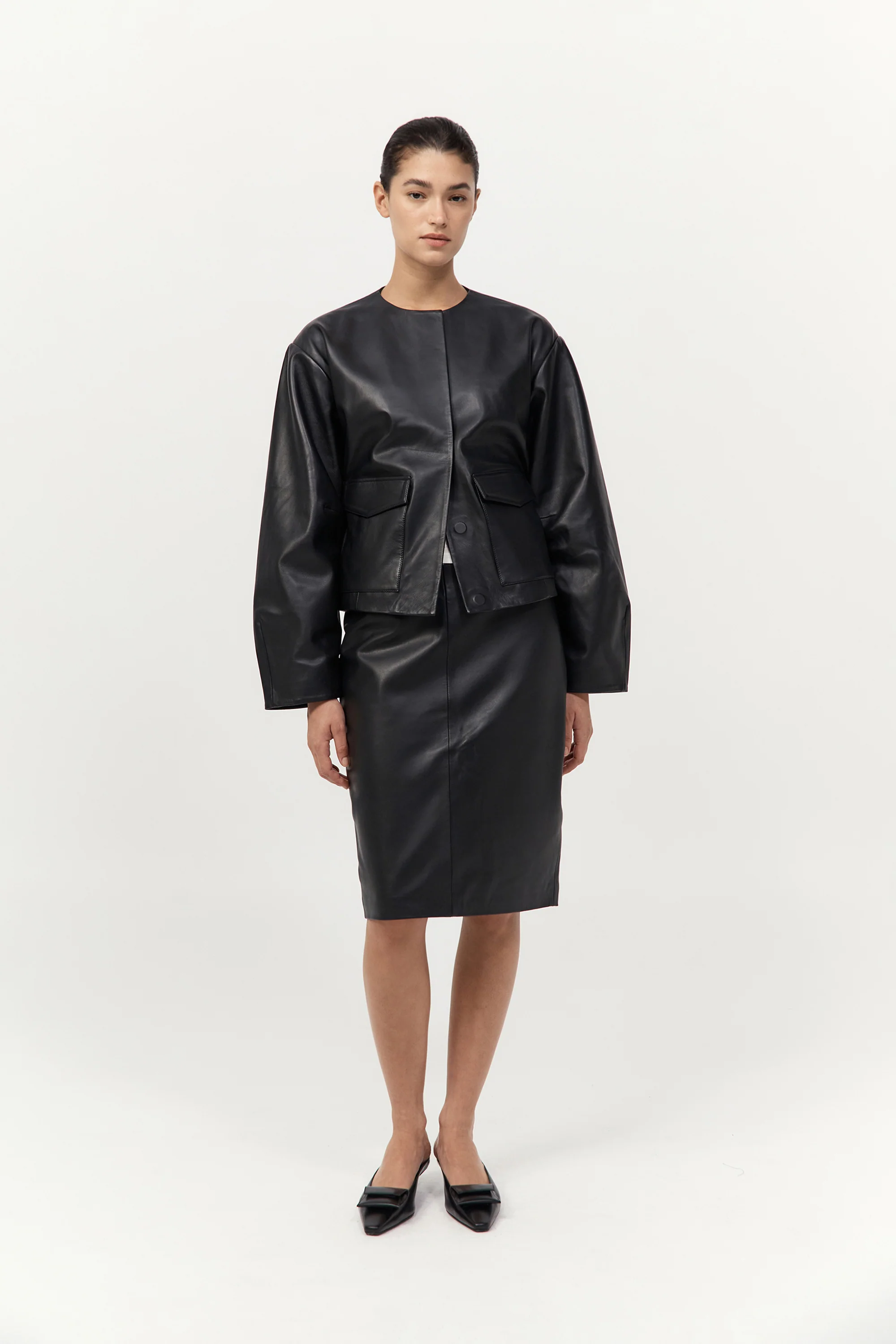 Utility Cocoon Leather Bomber - Black