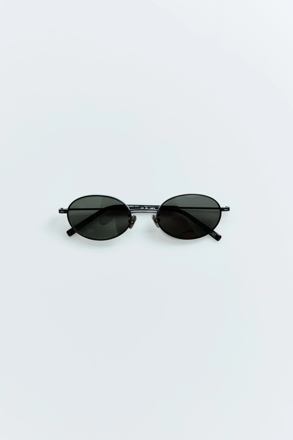 Fine Metal Oval Sunglasses - Black/Grey