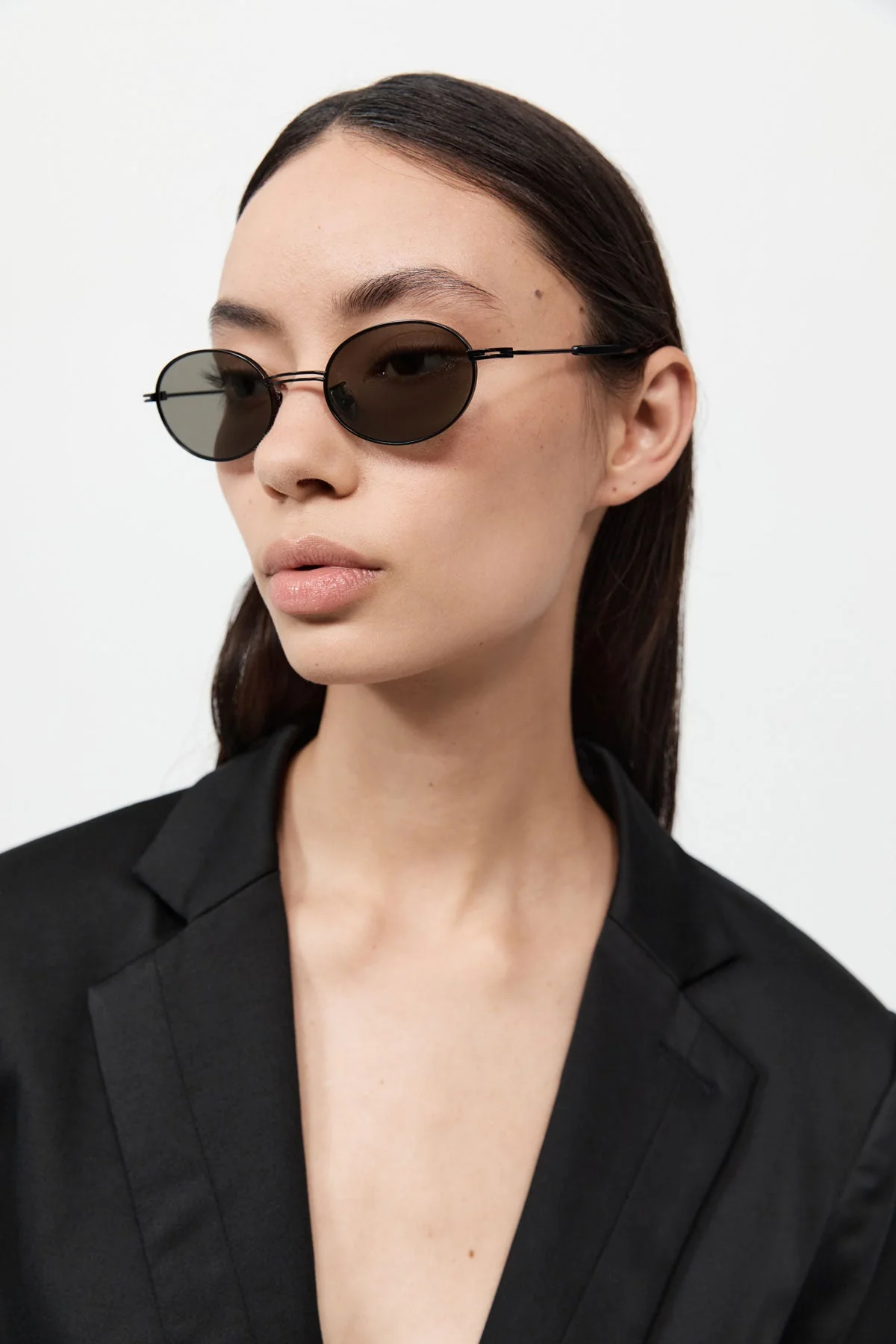 Fine Metal Oval Sunglasses - Black/Grey