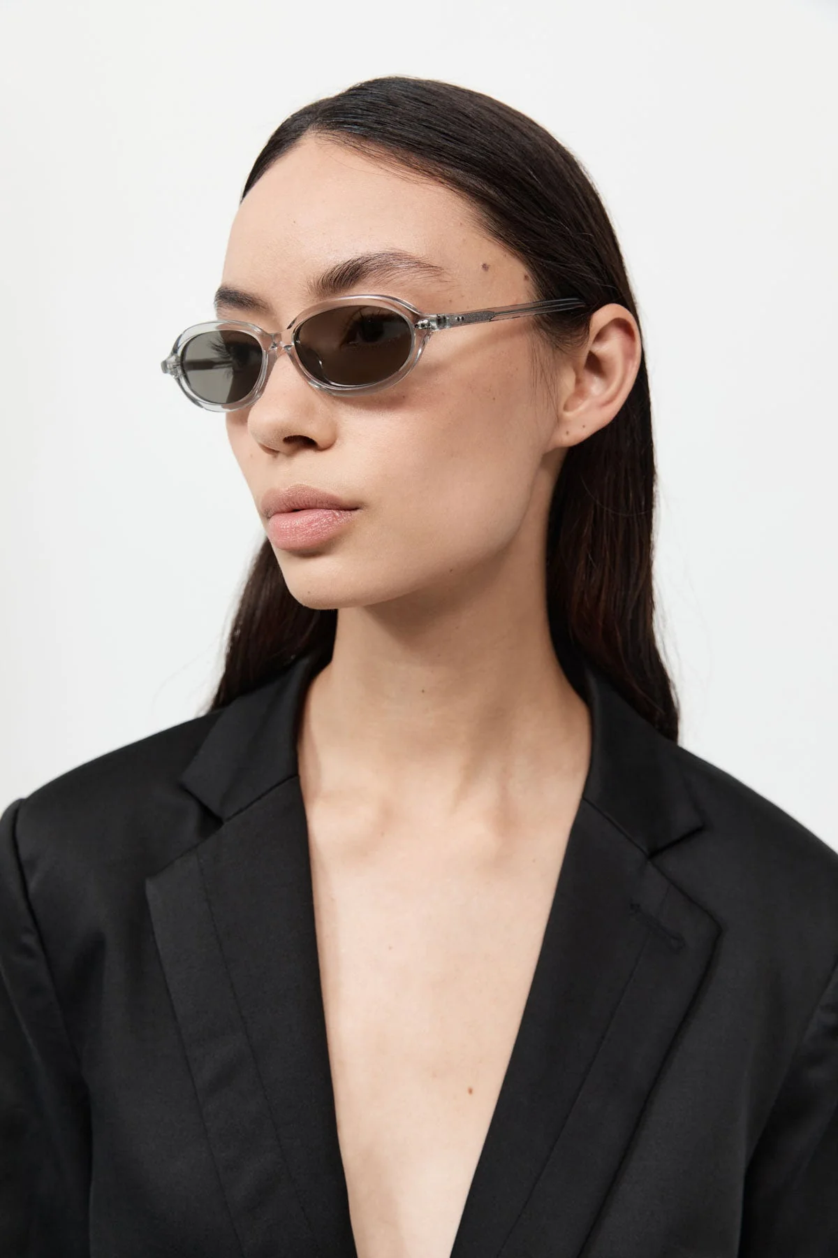 90s Slim Oval Sunglasses - Smoke
