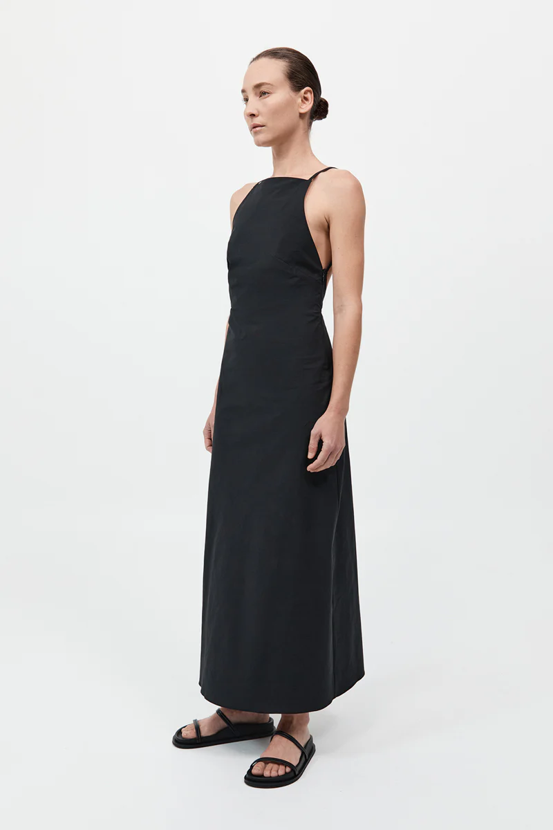 Minimal Bias Dress - Black