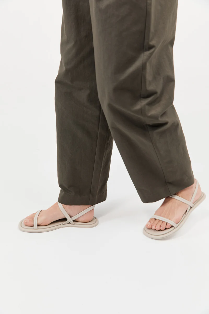 Fine Strap Sandal - Creme